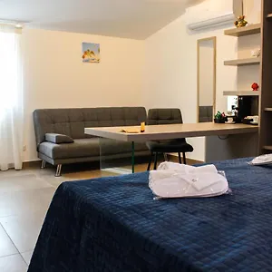 Dali Al Mare Guest house